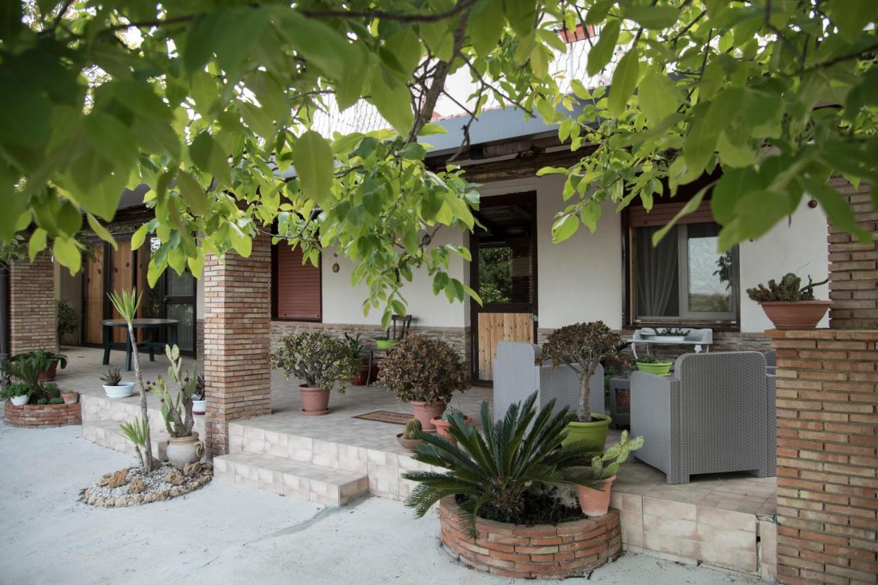 Poggio Vento Country House Guest House Naro Exterior photo